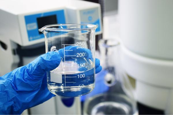 Agua pesada: qué es, para qué sirve, diferencias con el agua ligera y qué pasa si se toma - Qué es el agua pesada