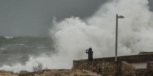 El nivel del Mediterráneo sube más de lo previsto y ya amenaza a España: la advertencia de un meteorólogo que preocupa al sur de Europa