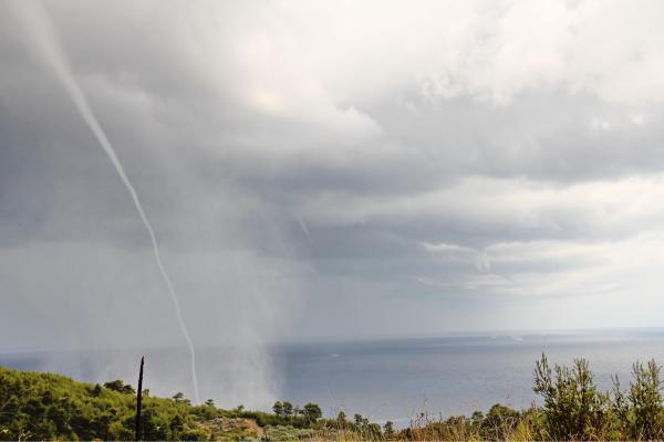 Tromba marina: qué es, por qué y cómo se forma - Cómo se forma una tromba de agua