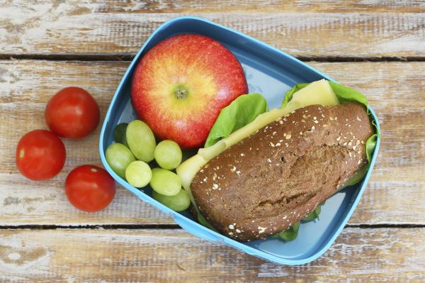 Cómo ahorrar en comida en casa - Prestar atención a los recipientes