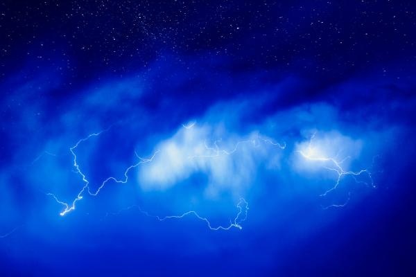 Rayo globular: qué es, cómo se produce y diferencia con la centella