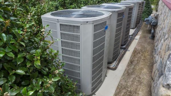 La paradoja del aire acondicionado: enfría tu casa, pero también contribuye al calentamiento global - Por qué el aire acondicionado puede hacer que las ciudades sean aún más calurosas