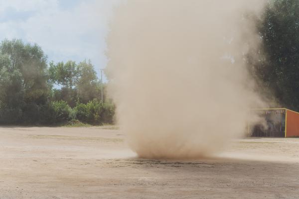 Litometeoros: qué son, tipos y ejemplos - Remolino de arena o polvo