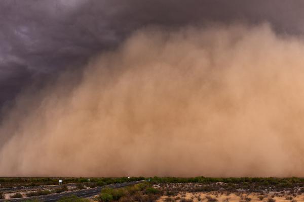 Litometeoros: qué son, tipos y ejemplos - Tempestad de polvo o arena
