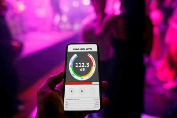 Contaminación acústica: qué es, causas, ejemplos y cómo evitarla - Tipos y ejemplos de contaminación acústica