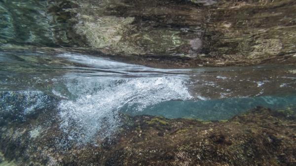 Los expertos alertan: los acuíferos de Tenerife están al límite por el turismo, la agricultura y el cambio climático - El agua de los acuíferos se extrae más rápido de lo que puede recuperarse