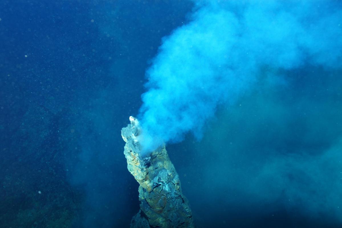 Qué son las fuentes hidrotermales: teoría y cómo se forman