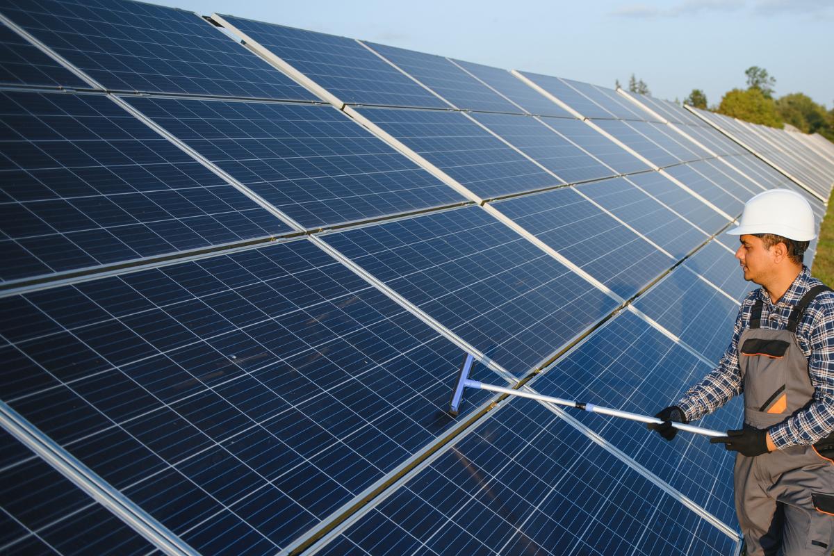 ¿Qué mantenimiento necesitan mis paneles solares?