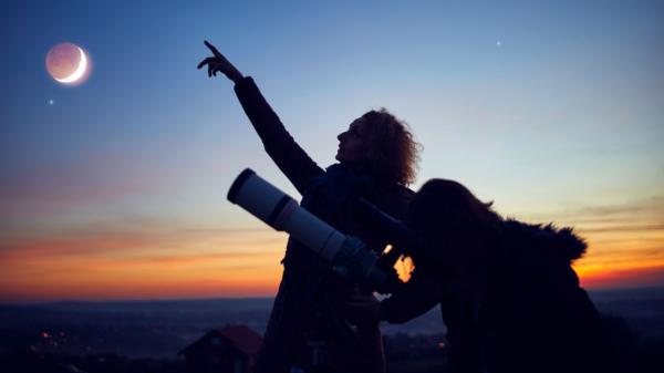 El eclipse solar de agosto dispara el turismo rural: oportunidad económica y reto ambiental - El eclipse supondrá una oportunidad histórica para muchos pueblos rurales