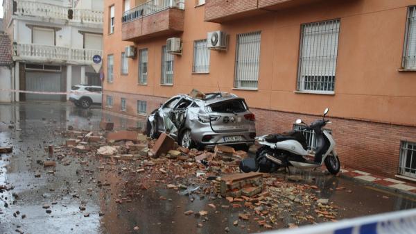 Réplicas o enjambre sísmico: qué está ocurriendo en Granada después del terremoto - Réplicas o enjambre sísmico: la diferencia está en el terremoto principal