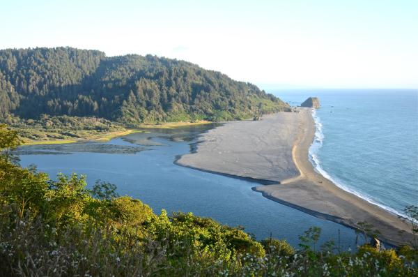 Cordón litoral: qué es, cómo se forma, características y ejemplos