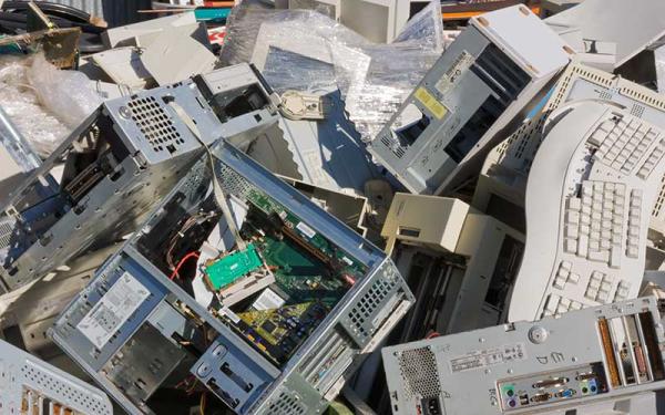 Contaminación por basura: causas, consecuencias y soluciones - Causas de la contaminación por basura