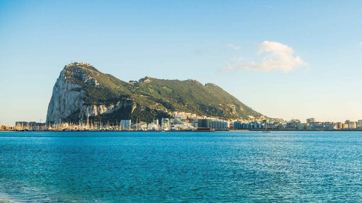 Gibraltar y los rellenos al mar: por qué científicos y ecologistas alertan sobre posibles efectos en la costa andaluza