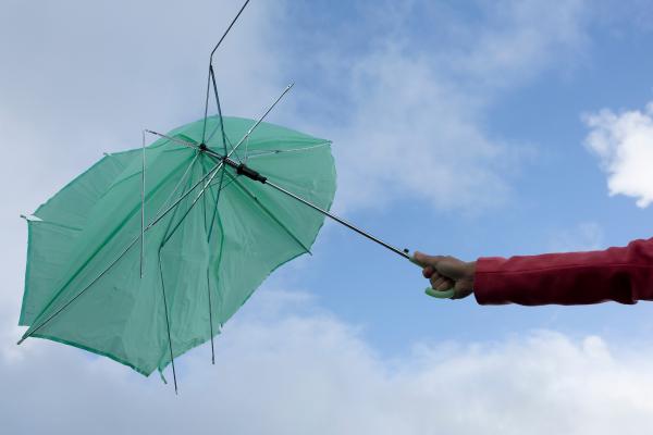 Qué es el viento, tipos, cuándo se considera fuerte, con qué se mide y ejemplos - ¿Cuándo se considera que es viento fuerte?