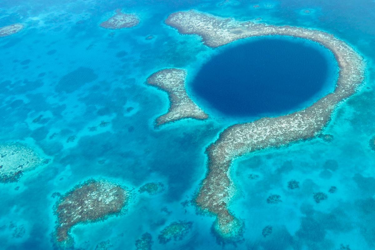 Gran Agujero Azul: qué es y profundidad