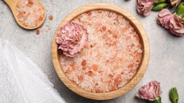 ¿Cómo secar flores con sal? El truco casero para que mantengan su color y forma (y no se aplasten) - Paso a paso: cómo secar flores con sal para que mantengan su forma