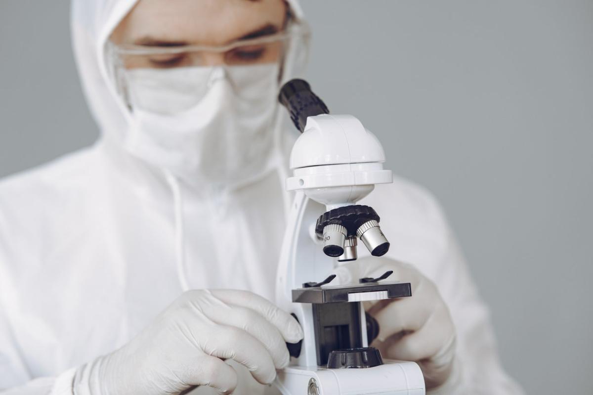 Qué es la microbiología y sus ramas