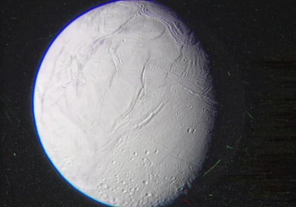 Lunas de Saturno: cuántas son y nombres - Encélado