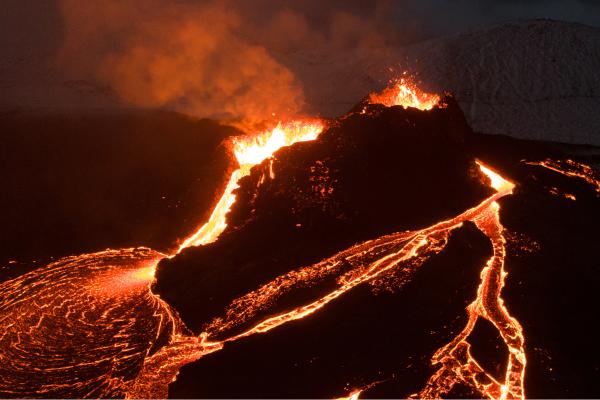 Procesos geológicos internos - Magmatismo