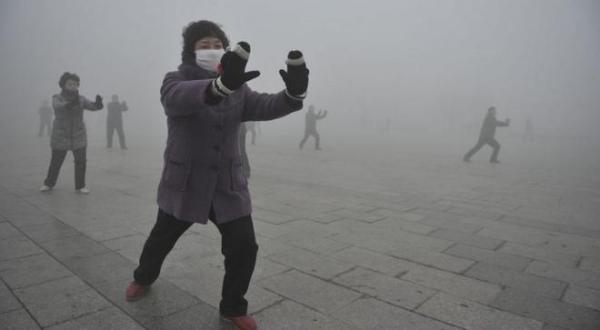 ¿Sirven de algo las mascarillas ante la contaminación de Pekín? - Medio millón de mascarillas vendidas