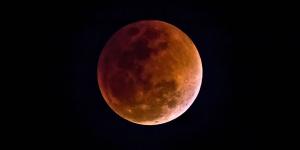 Luna del Esturión 2026: a qué hora se verá en España y cómo será el eclipse lunar del 28 de agosto