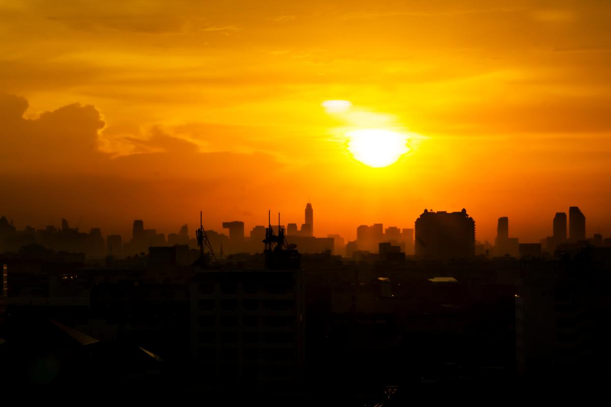 Qué son las noches tropicales, temperaturas y diferencia con las ecuatoriales e infernales