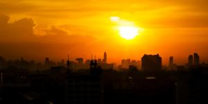 Qué son las noches tropicales, temperaturas y diferencia con las ecuatoriales e infernales