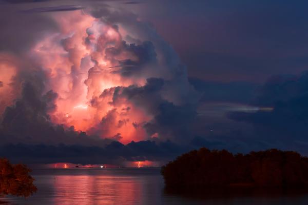 Relámpago del Catatumbo: qué es, dónde se ve y por qué se produce - Por qué se produce el relámpago del Catatumbo