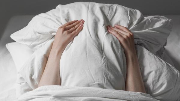 Si te despiertas a las 3 de la mañana, tu cuerpo tiene una razón: esto es lo que ocurre mientras duermes y así puedes corregirlo - Por qué las 3 de la madrugada puede ser una hora especialmente propicia para despertarse
