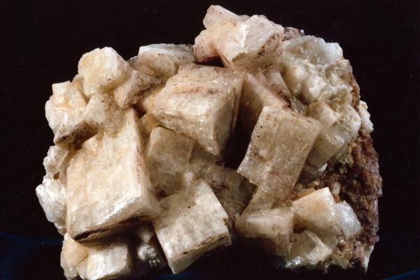 Tipos de minerales - Sulfatos, cromatos, molibdatos y wolframatos