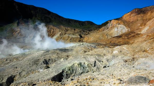 Josefina Bordino, ambientóloga, sobre el origen del agua en la Tierra: "El agua de nuestro planeta es el resultado tanto de procesos internos como del impacto de asteroides, meteoritos y cometas" - El agua que surgió desde el interior de la Tierra