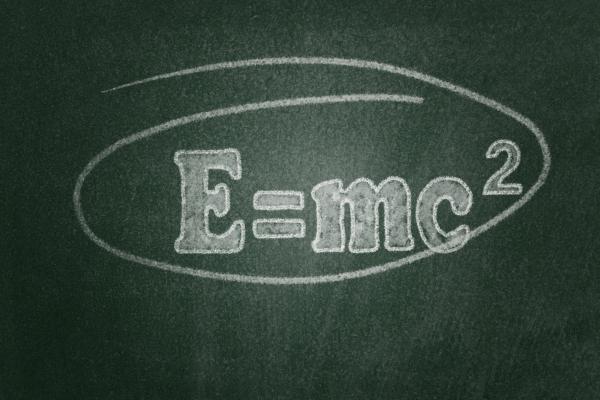 Teoría de la relatividad de Einstein - Fórmula de la teoría de la relatividad