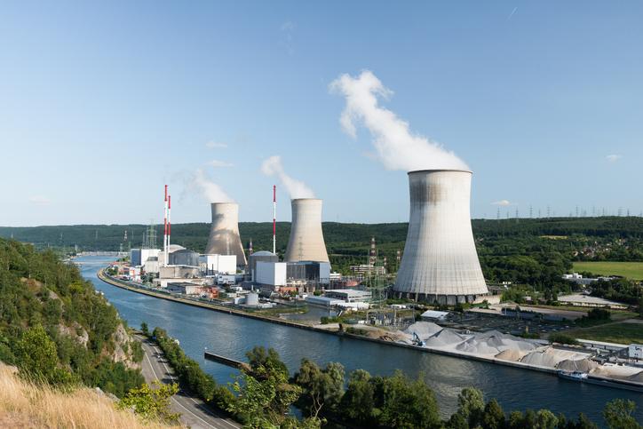 La ENERGÍA NUCLEAR es RENOVABLE o no?