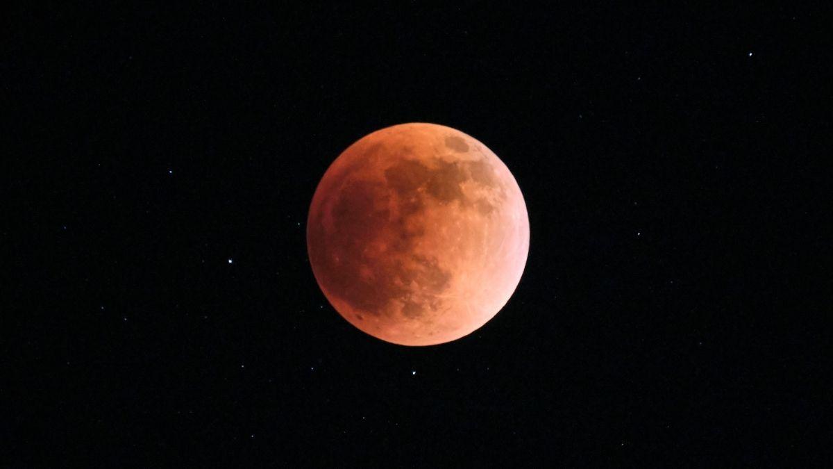 Luna de Gusano 2026: la mejor hora para ver la luna llena de marzo y curiosidades sorprendentes