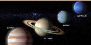 Planetas con anillos: cuáles son y por qué los tienen