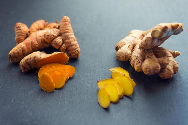 Cúrcuma y jengibre: para qué sirve, cómo se toma y contraindicaciones - Propiedades de la cúrcuma y el jengibre