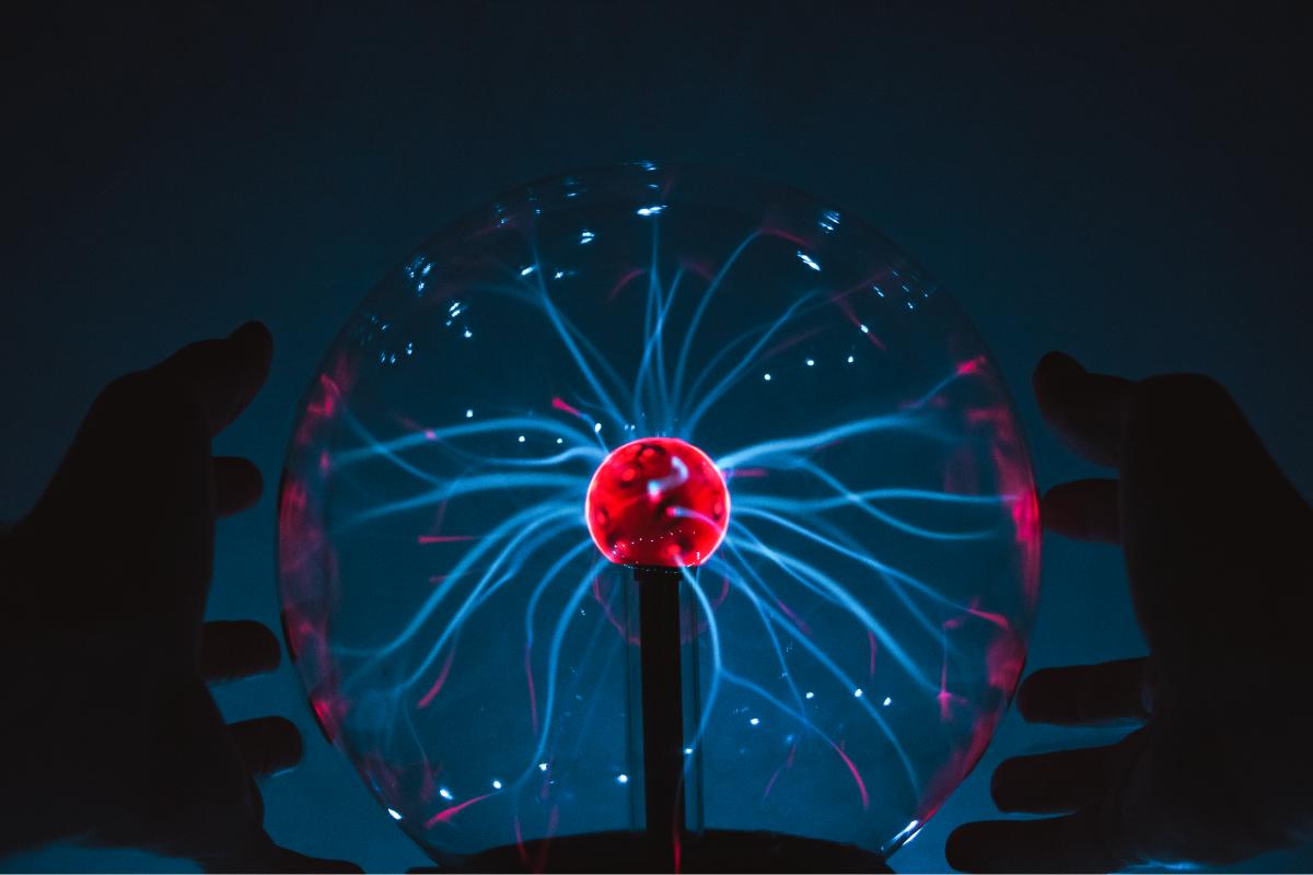 Energía electromagnética: qué es, características, ejemplos y para qué sirve