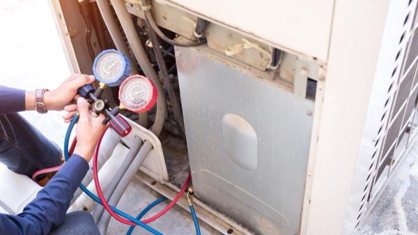 Germán Portillo, ambientólogo: “La normativa europea sobre gases refrigerantes ayuda al medio ambiente, pero supone un coste para los ciudadanos” - La Unión Europea endurece las normas sobre los gases refrigerantes: qué cambia exactamente